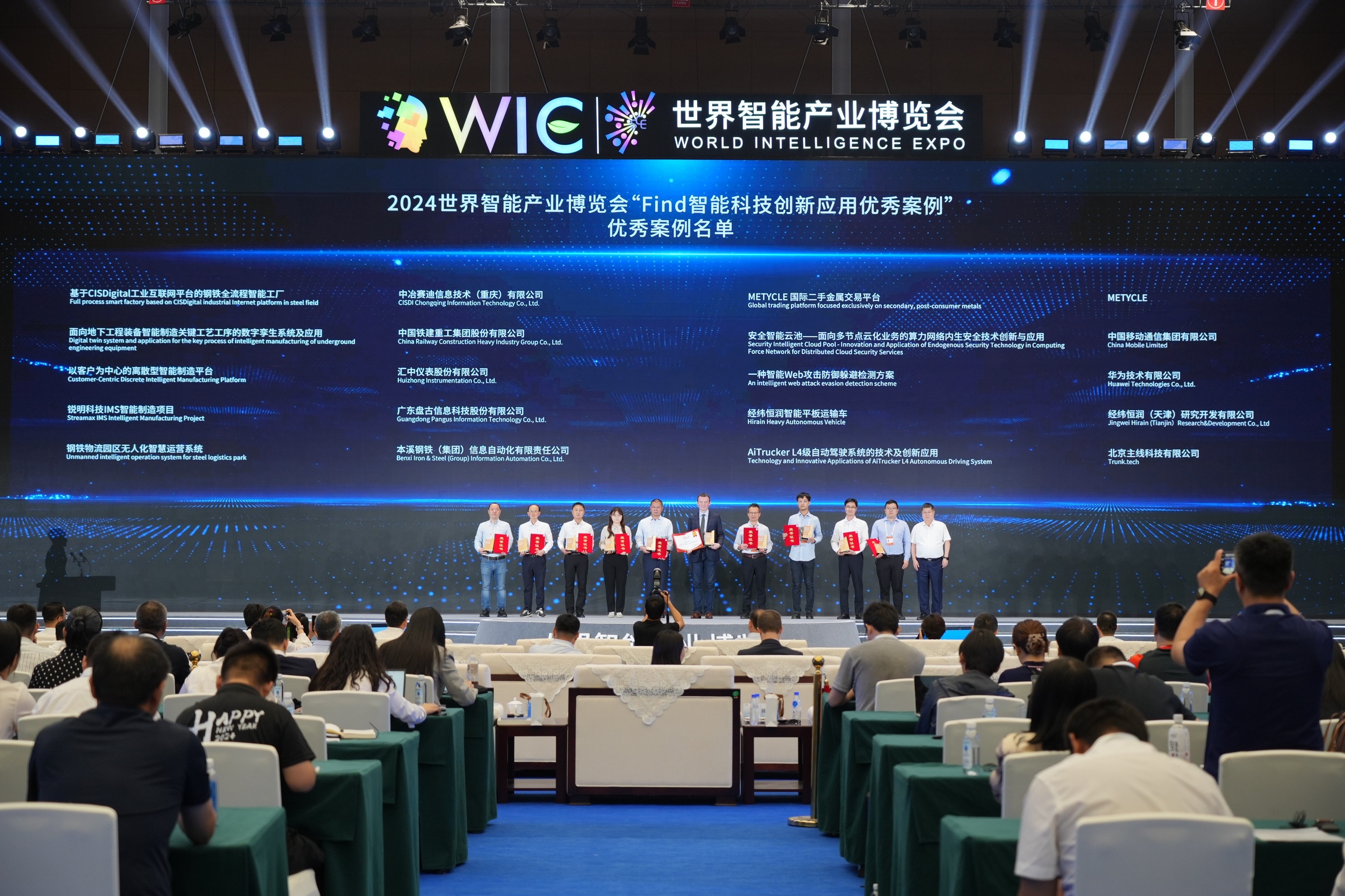 LAU07814-opq3052168622.jpg LAU07814-opq3052168622.jpg